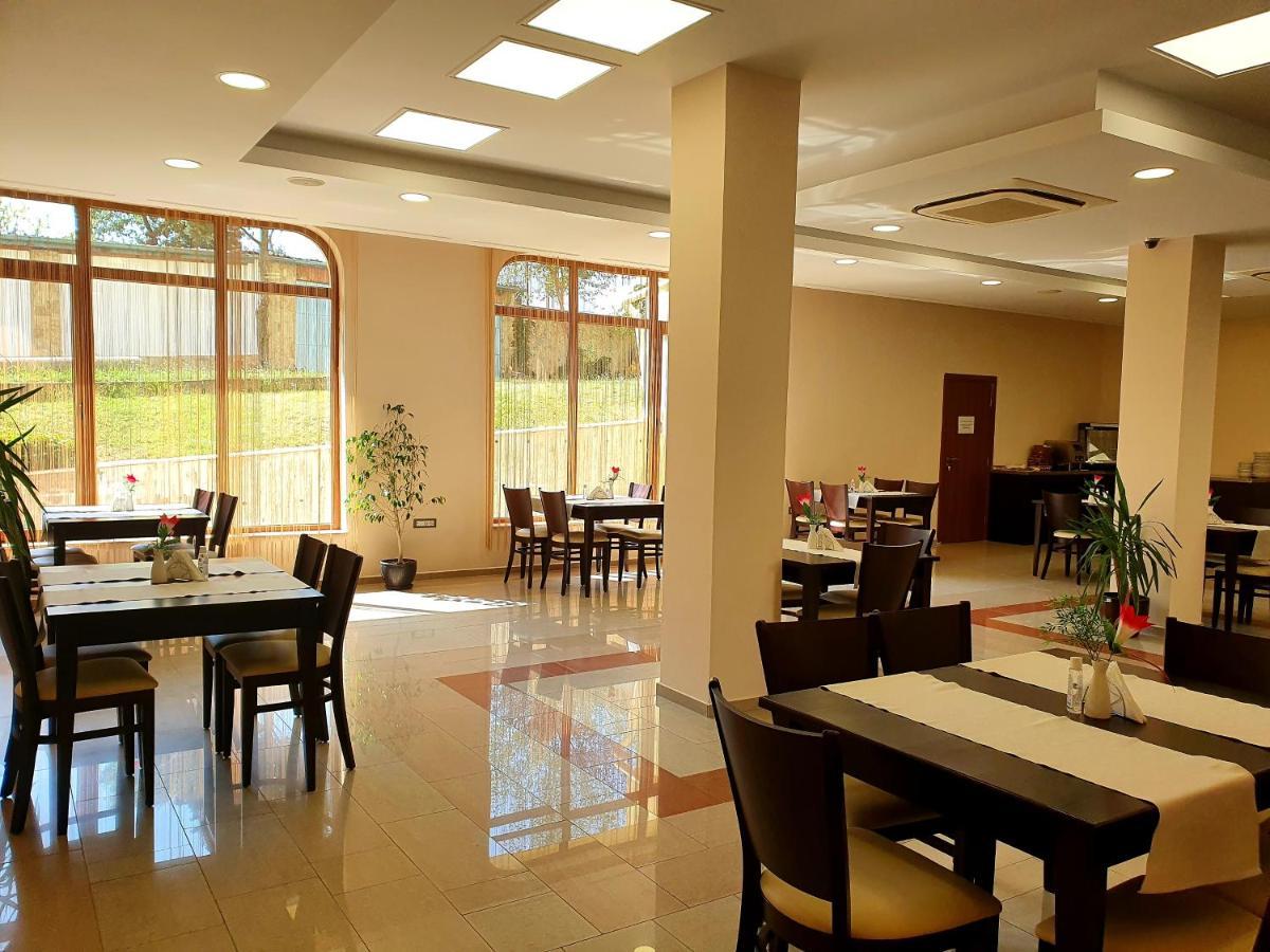C Comfort Hotel & Wellness Chissarja Exterior foto