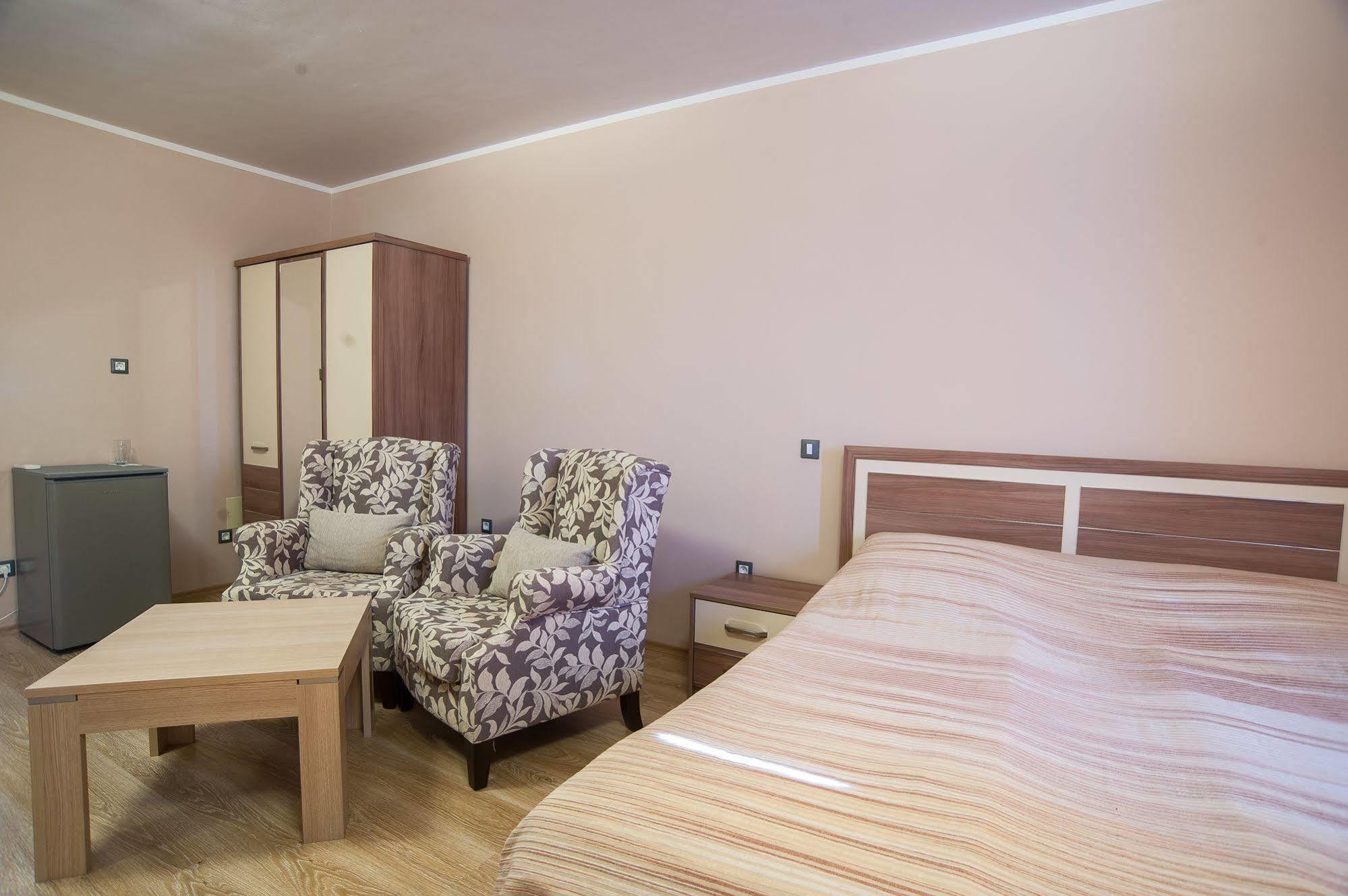 C Comfort Hotel & Wellness Chissarja Exterior foto